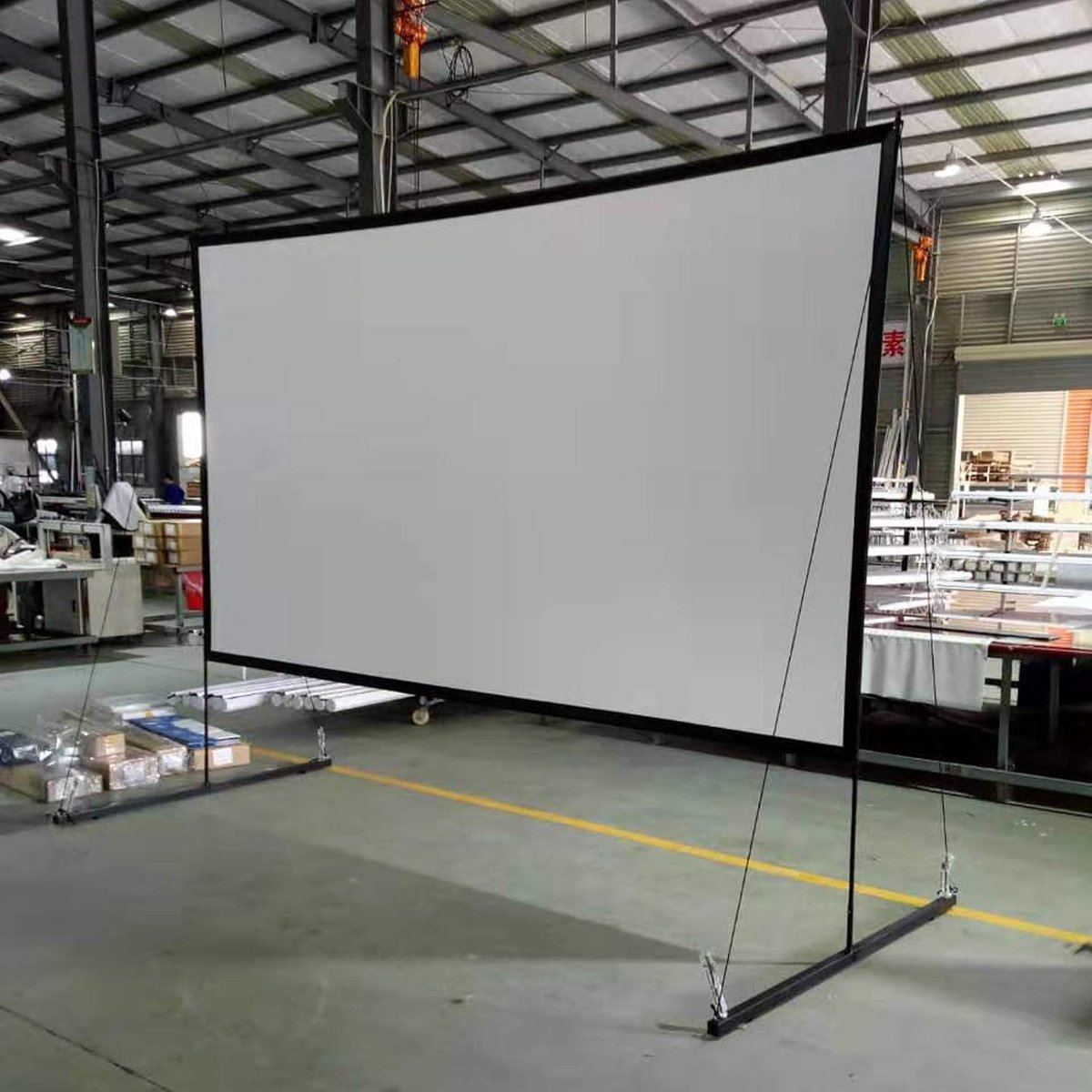Projectiescherm met Standaard - Draagbaar Scherm - Thuisbioscoop Presentaties - Wasbaar Canvas Materiaal - 150 Inch 16:9 - Wit