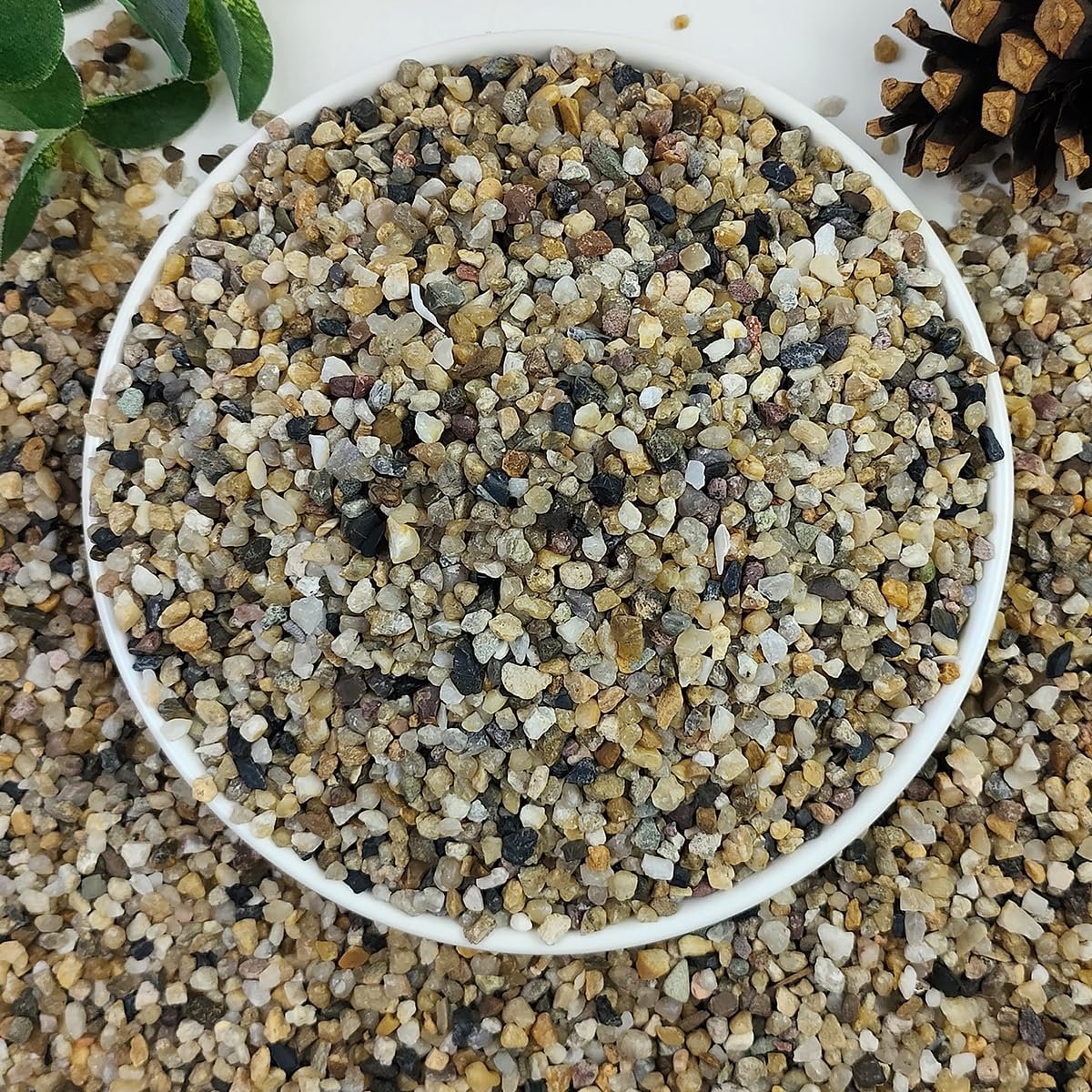 2,3 kg Fijn Aquariumgrind Riviergrind 2-4 mm Natuurlijke Kiezels voor Planten, Terraria en Tuindecoratie
