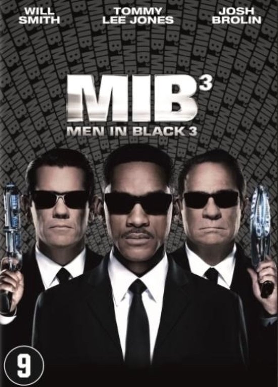 Trois hommes en costume noir et lunettes de soleil, chacun tenant une arme. Affiche de 'Men in Black 3'.