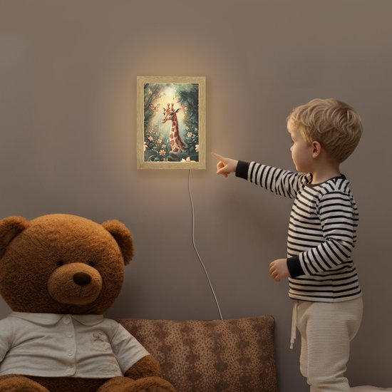 Nachtlampje 15x20 cm - Kinder lampje - Giraffe - Jungle - Bloemen - Tafellamp kinderkamer - Slaapkamer lamp - Bedlamp kinderen - Kinderlampje stopcontact - Wandlamp babykamer - Nachtlampjes van OnlyWow — afbeelding 5