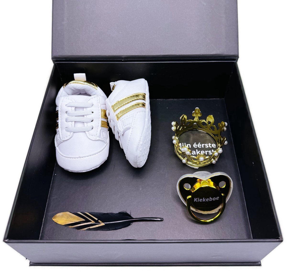Kraamcadeau Baby Geschenkset - Babysneakers en Speen - Unisex - kraamkado goud - koetsiekoetsie