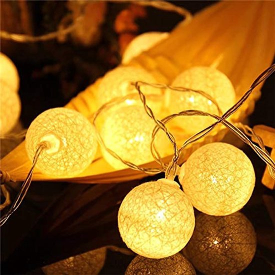 Lichtsnoer Binnen - 20 LED Katoenen Ballen Lichtsnoer met stekker - 8 modi - Cotton Ball Lights met afstandsbediening en timer - Lichtslinger voor Kinderkamer, Kerstmis, Bruiloft, Feest (Wit)