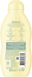 Achterkant van een fles Zwitsal anti-klit shampoo, met ingrediënten en gebruiksaanwijzing.