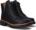 Zwarte leren veterlaarzen met leopardprint voering, rits en dikke profielzool.