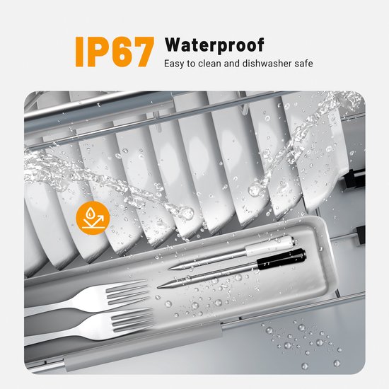 Wit thermometerapparaat met sensoren, dat wordt schoongemaakt met waterstralen in een vaatwasser.