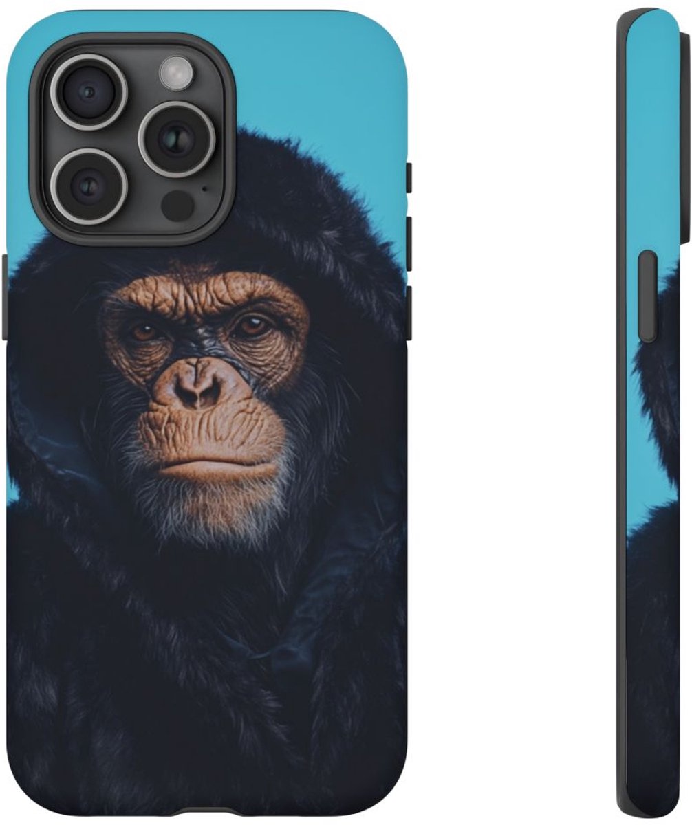 Donkere Aap Met Serieuze Blik – Telefoonhoesje Geschikt voor iPhone 15 Pro Max