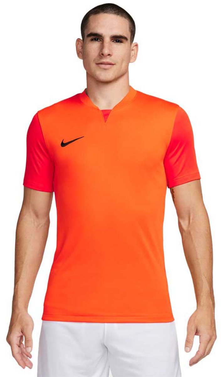 Nike Trophy V Dri-fit 0933 T-shirt Met Korte Mouwen Oranje L Man