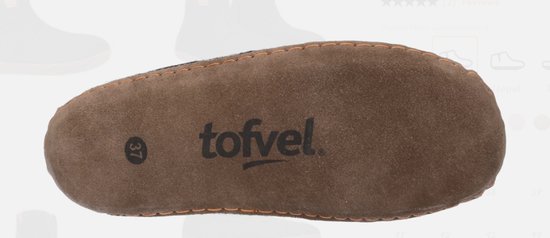 Bruine suède onderkant van een slof met het Tofvel logo en maat 37.