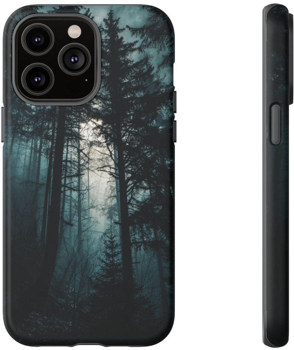 Donkere Mistige Bos Silhouetten – Telefoonhoesje Geschikt voor iPhone 14 Pro Max