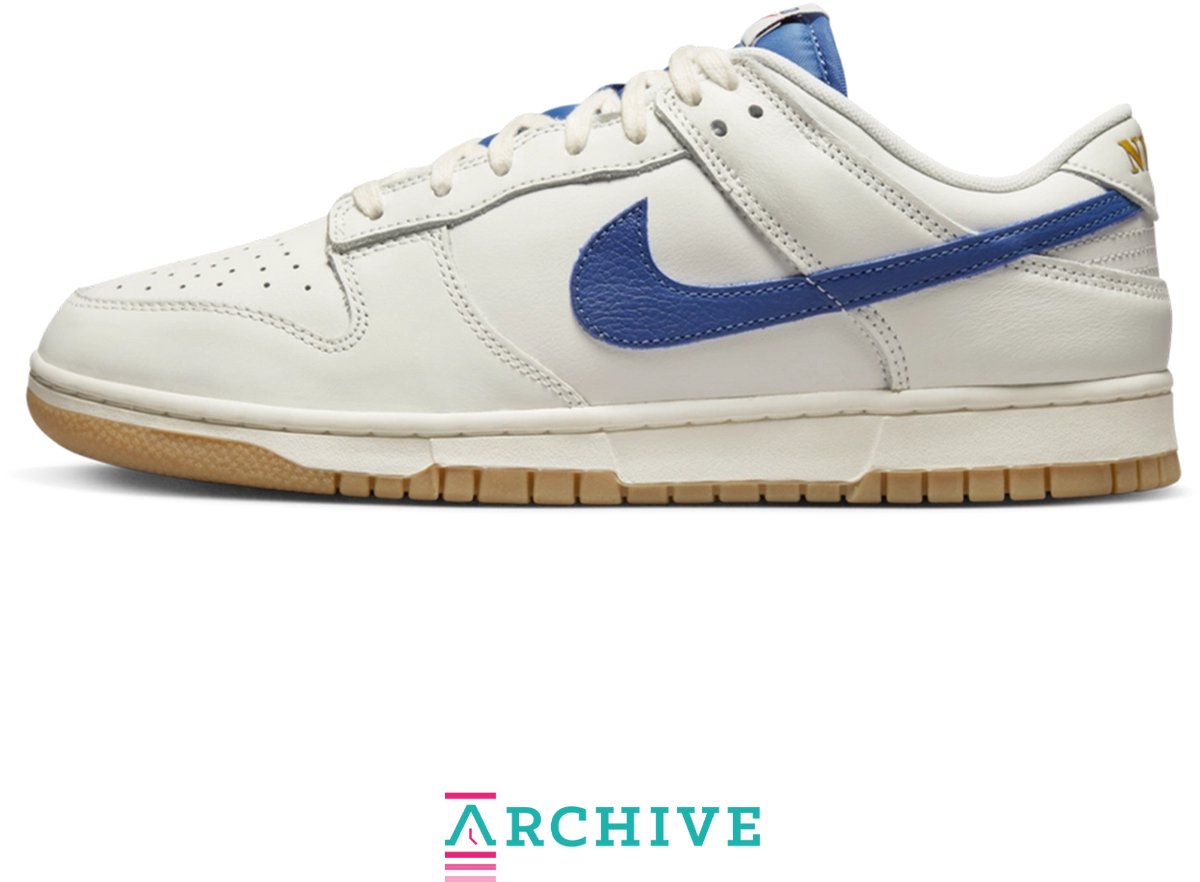 Nike Dunk Low SE ‘Dark Marina’ Wit