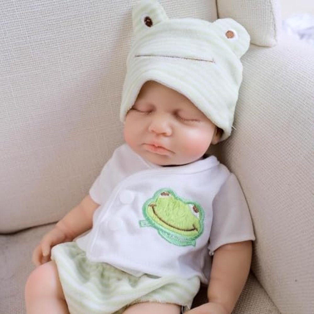 Pop Full Solid Siliconen Reborn Baby Poppen Meisje 12 Inch 33 cm Micro Realistische Babypop Vloeibare Siliconen Full Body Mini Slapen Pasgeboren Poppen Die Echt Kleine Baby's Zien — cadeau in Spellen & Speelgoed - foto 2