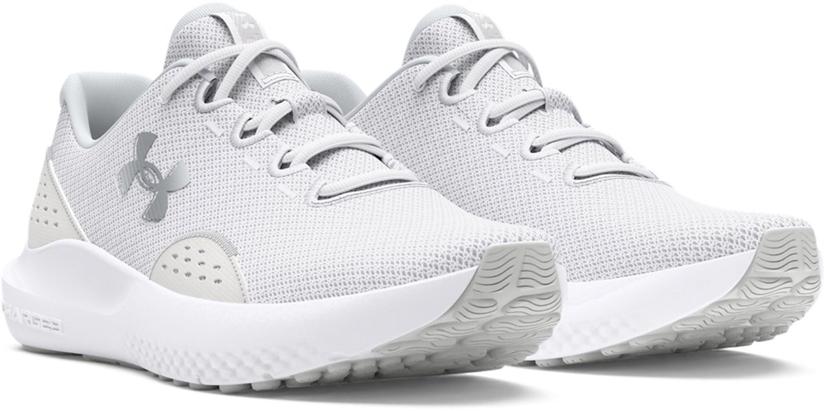 Under Armour UA W Charged Surge 4-WHT Dames Sportschoenen - Wit - Distant Grijs - Metallic Silver