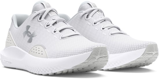Under Armour UA W Charged Surge 4-WHT Dames Sportschoenen - Wit - Distant Grijs - Metallic Silver