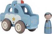 Blauwe Little Dutch politieauto met ster en poppetje, op witte achtergrond.