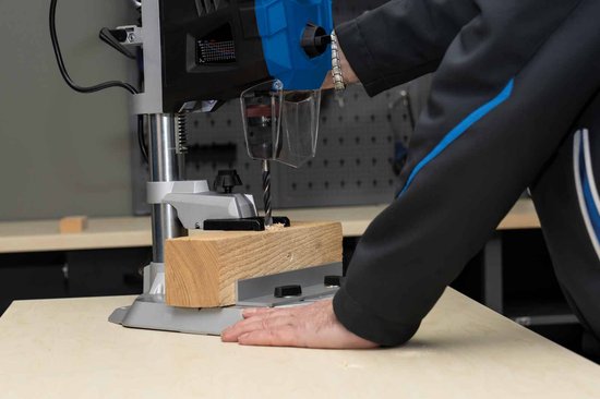 Scheppach Kolomboormachine DP60 - 710W - Max. boordiepte 100mm - Tafelboormachine met laser, LED & digitaal display
