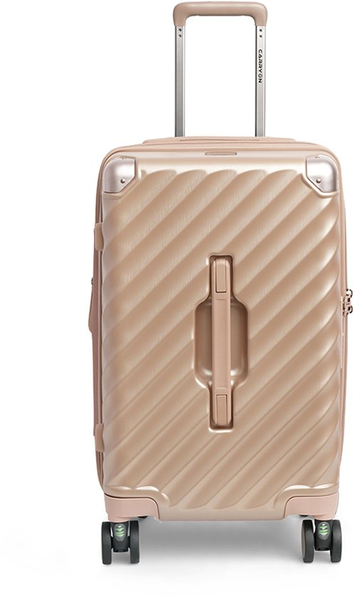 Champagnekleurige CarryOn koffer met zilveren handvat en wielen, frontaal aanzicht.