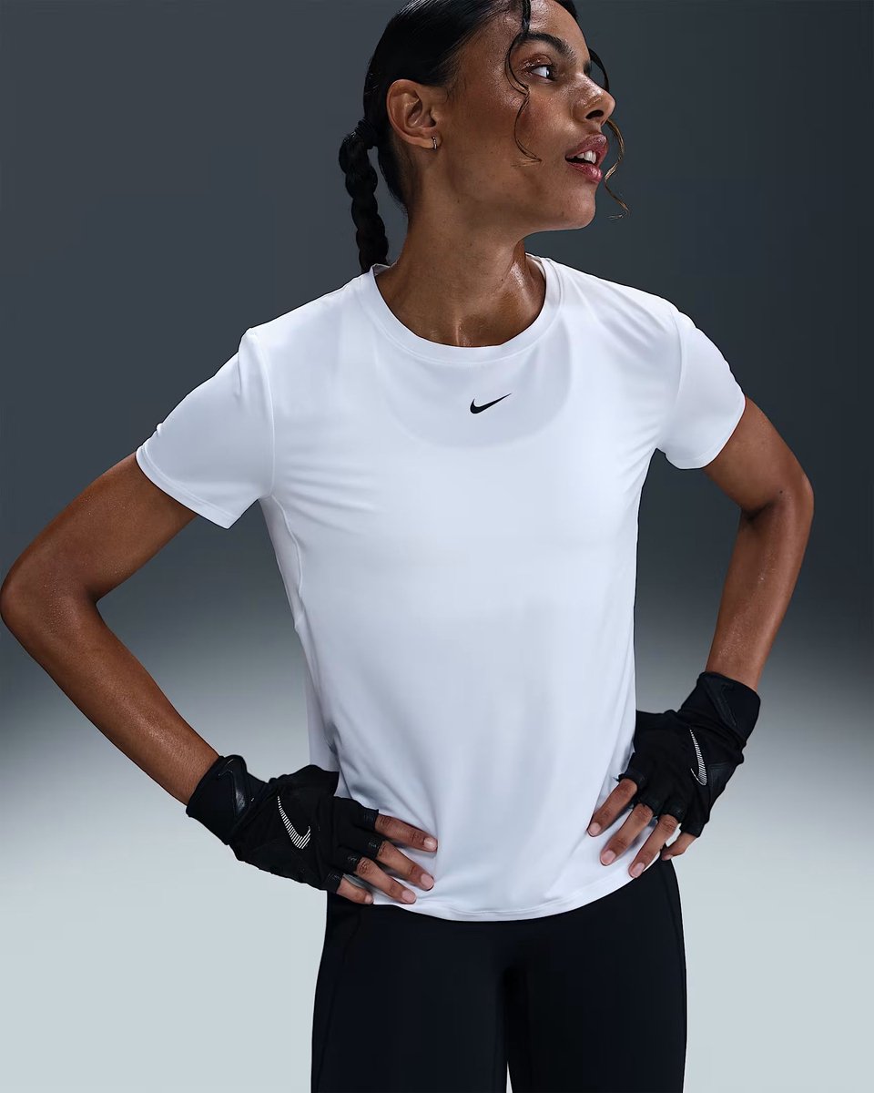 Nike T-shirt One Classic Dri-FIT Dames Wit