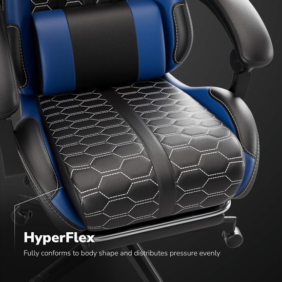 Detailopname van de zitting van een blauwe en zwarte gamerstoel met een wit hexagon patroon en witte stiksels. Tekst: 'HyperFlex'.
