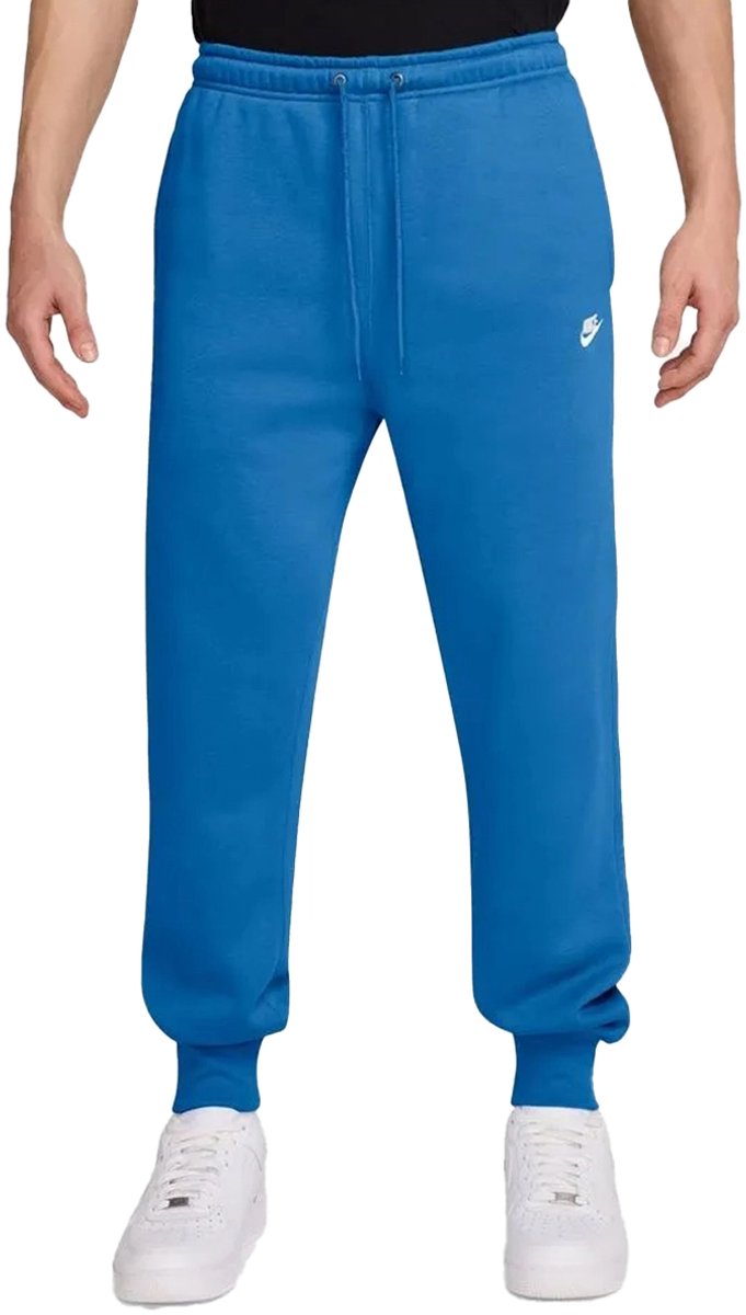 Nike sportswear club fleece joggingbroek in de kleur . Blauw