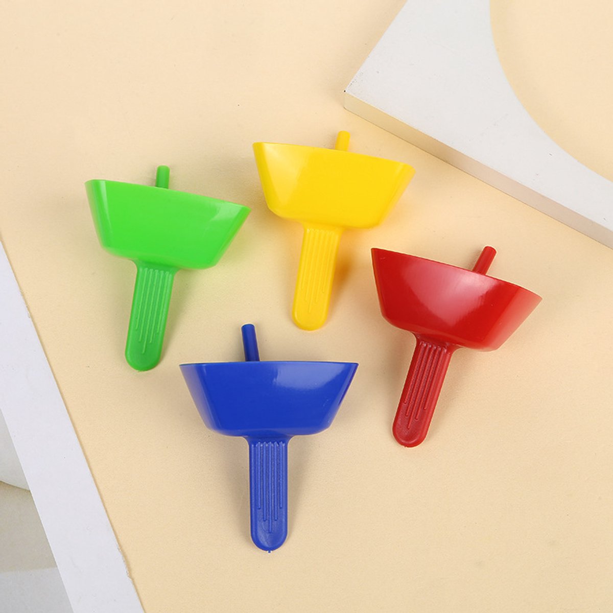 Kunststof - Multicolor - 4 Stuks - Ijsjeshouder - Assorti - Druppelvrije ijslollyhouder