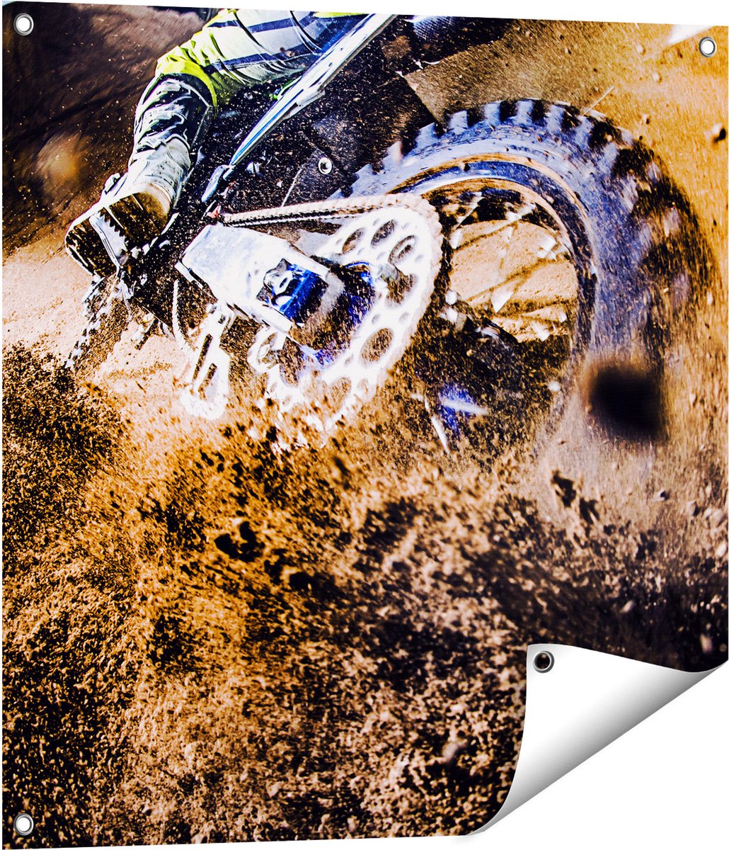 Gards Tuinposter Motorcross Wiel met Modder - 70x70 cm - Tuindoek - Tuindecoratie - Wanddecoratie buiten - Tuinschilderij Multikleur