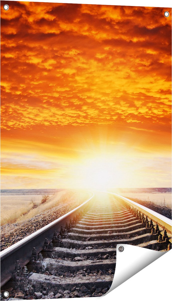 Gards Tuinposter Rails Spoorweg bij Zonsondergang - 60x90 cm - Tuindoek - Tuindecoratie - Wanddecoratie buiten - Tuinschilderij Multikleur