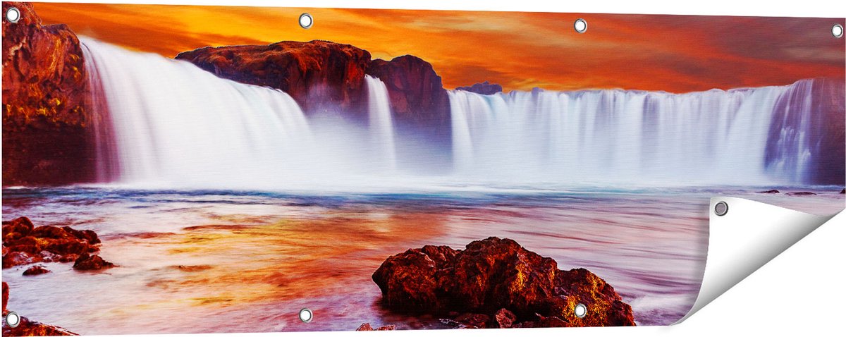 Gards Tuinposter Waterval bij een Oranje Hemel - 120x40 cm - Tuindoek - Tuindecoratie - Wanddecoratie buiten - Tuinschilderij Multikleur