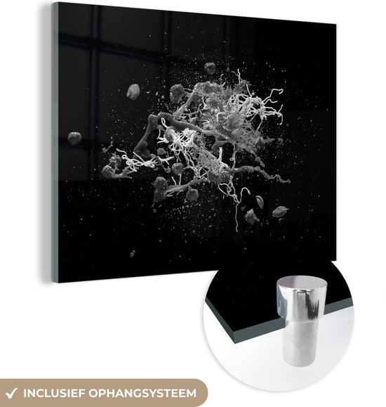 MuchoWow® Glasschilderij 120x90 cm - Schilderij acrylglas - Vliegende spaghetti - zwart wit - Foto op glas - Schilderijen