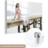 MuchoWow® Peinture sur verre 90x60 cm - Peinture sur verre acrylique - Femme avec jupe sur échafaudage - Photo sur verre - Peintures