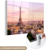 MuchoWow® Glasschilderij 150x100 cm - Schilderij acrylglas - Parijs - Eiffeltoren - Lucht - Foto op glas - Schilderijen