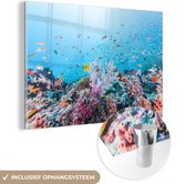 MuchoWow® Glasschilderij 150x100 cm - Schilderij acrylglas - Kleurrijk rif en koraal - Foto op glas - Schilderijen