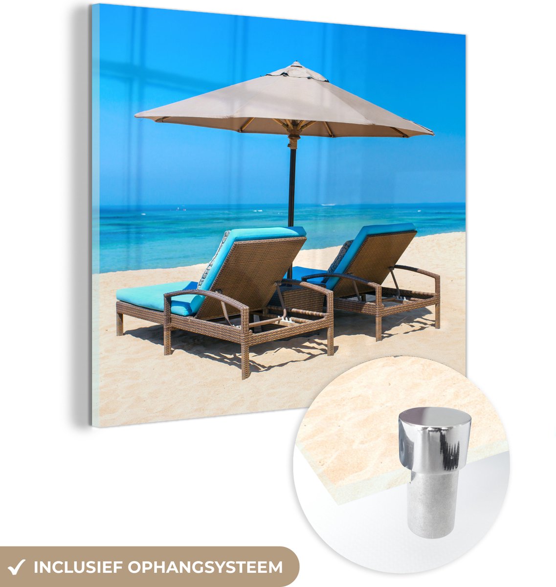 MuchoWow® Glasschilderij 20x20 cm - Schilderij acrylglas - Strandstoel - Parasol - Zomer - Zee - Foto op glas - Schilderijen
