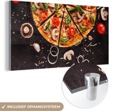 MuchoWow® Glasschilderij 40x20 cm - Schilderij acrylglas - Pizza - Groente - Kruiden - Keuken - Industrieel - Foto op glas - Schilderijen