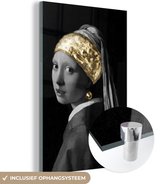 MuchoWow® Glasschilderij 40x60 cm - Schilderij acrylglas - Meisje met de parel - Johannes Vermeer - Goud - Foto op glas - Schilderijen
