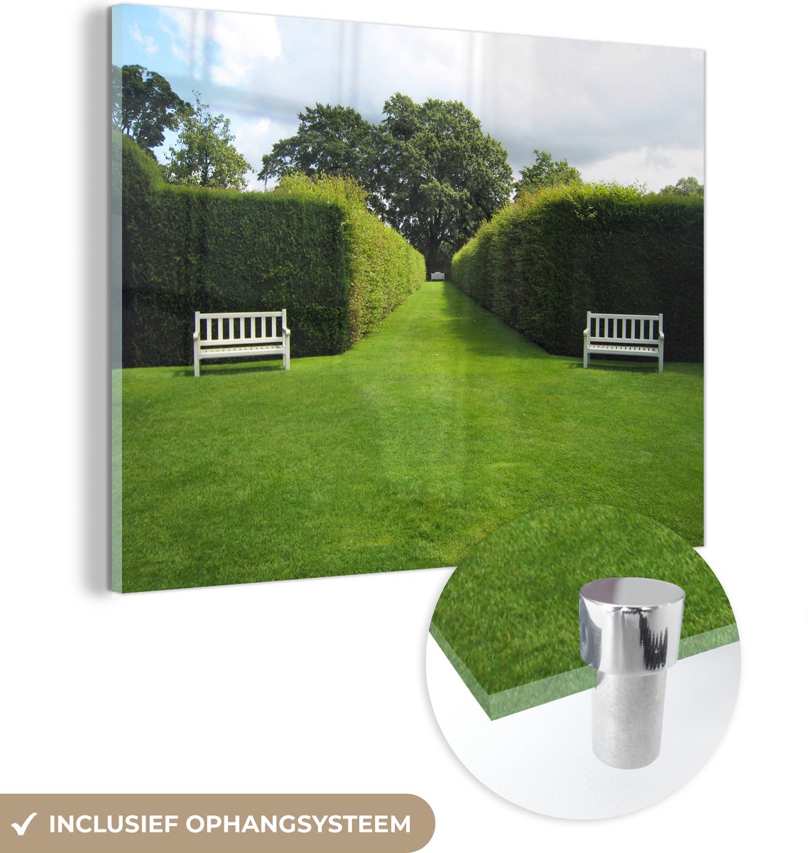 ® Glasschilderij 120x90 cm - Schilderij acrylglas - Tuin met heggen en tuinbanken - Foto o