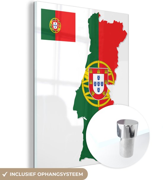 MuchoWow® Glasschilderij 90x120 cm - Schilderij acrylglas - Kaart van Portugal met de vlag - Foto op glas - Schilderijen