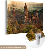 MuchoWow® Glasschilderij 150x100 cm - Schilderij acrylglas - Hoofdingang van het Angkor Wat-complex in Cambodja - Foto op glas - Schilderijen
