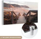 MuchoWow® Glasschilderij 120x60 cm - Schilderij acrylglas - Trap - Kust - Zand - Foto op glas - Schilderijen