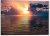 Acrylglas - Zon Verdwijnend achter de Wolken boven Kalme Zee - 40x30 cm Foto op Acrylglas (Wanddecoratie op Acrylaat)