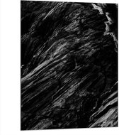 Dibond - Donkere Stenen Rotsen van Bergen - 75x100 cm Foto op Aluminium (Met Ophangsysteem)