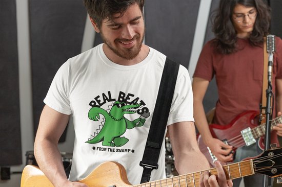 Shirt - Real beats - Wurban Wear | Grappig shirt | Muziek | Unisex tshirt | Oortjes | Box | Gitaar | Piano | Dans | Koptelefoon | Wit