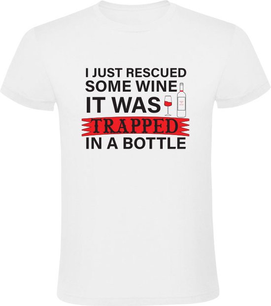 Foto: I just rescued some wine it was trapped in a bottle heren t shirt wijn fles drank drinken zuipen glas