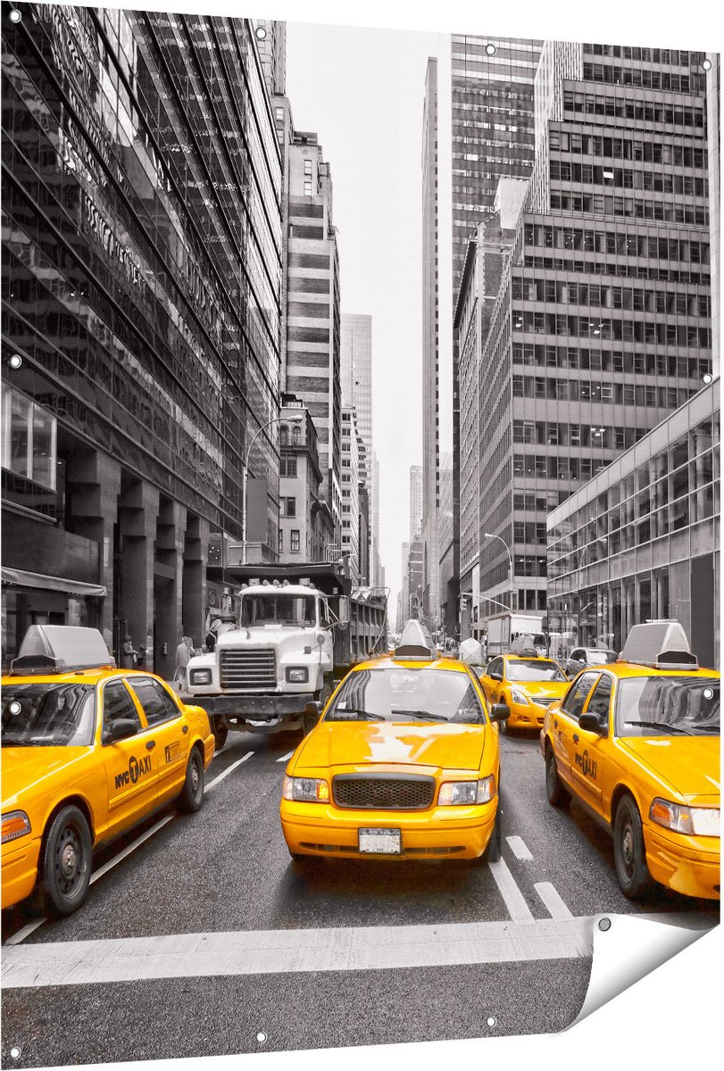 Gards Tuinposter New York Gele Taxi's - Zwart Wit - 120x150 cm - Tuindoek - Tuindecoratie - Wanddecoratie buiten - Tuinschilderij Multikleur