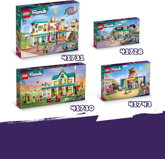 Vier LEGO Friends verpakkingen. Set 41731 en 41730 op de linkerhelft, en 41728 en 41743 op de rechterhelft.