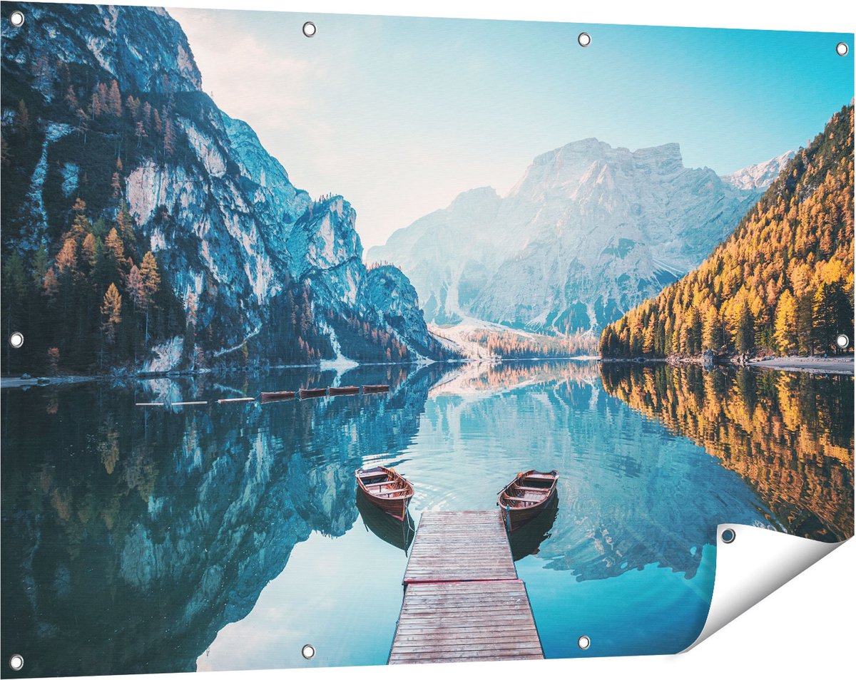 Gards Tuinposter Twee Bootjes op het Meer in de Bergen - 120x80 cm - Tuindoek - Tuindecoratie - Wanddecoratie buiten - Tuinschilderij Multikleur