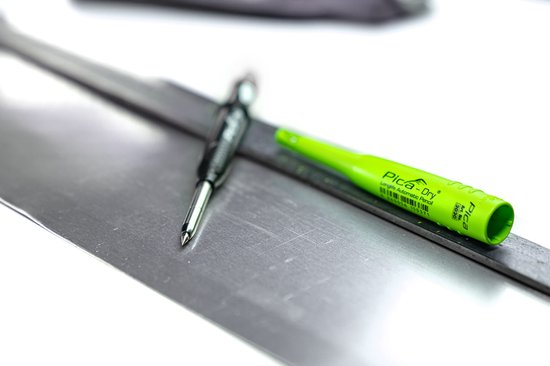 Pica Dry 30800 Coffret Métal + Traceur