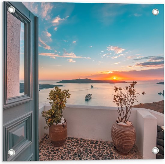 Tuinposter – Uitzicht op Zonsondergang in de Oceaan vanaf Grieks Balkon - 50x50 cm Foto op Tuinposter (wanddecoratie voor buiten en binnen)
