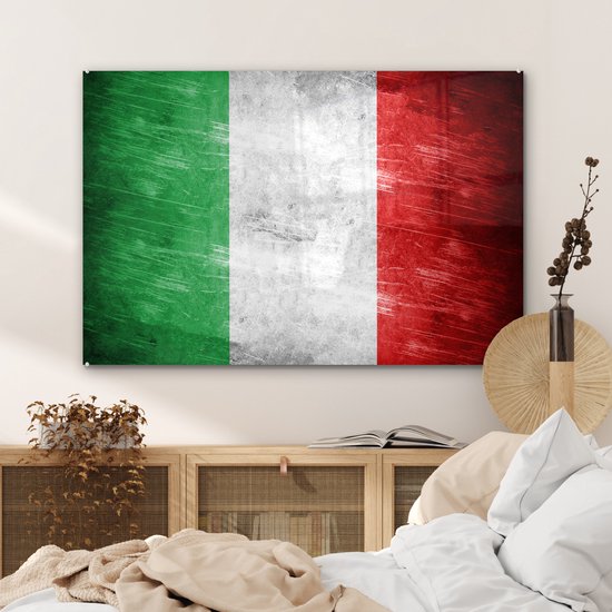 MuchoWow® Glasschilderij 120x80 cm - Schilderij acrylglas - Afbeelding van de vlag van Italië - Foto op glas - Schilderijen