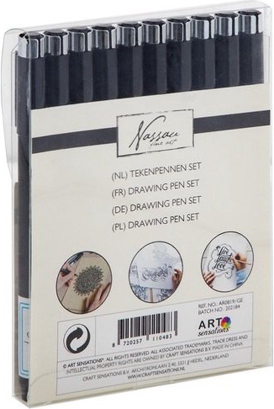 Arrière d'un emballage de 10 fineliners noirs Nassau Fine Art, avec informations et exemples de dessins.