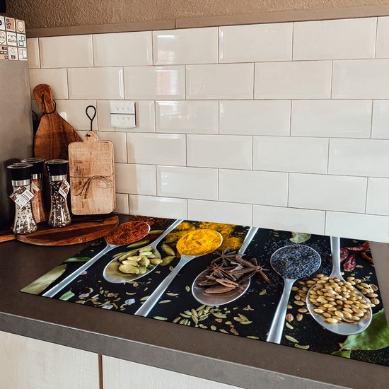 KitchenYeah® Inductie beschermer 76x51.5 cm - Lepel - Specerijen - Kruiden - Eten - Tafel - Kookplaataccessoires - Afdekplaat voor kookplaat - Inductiebeschermer - Inductiemat - Inductieplaat mat